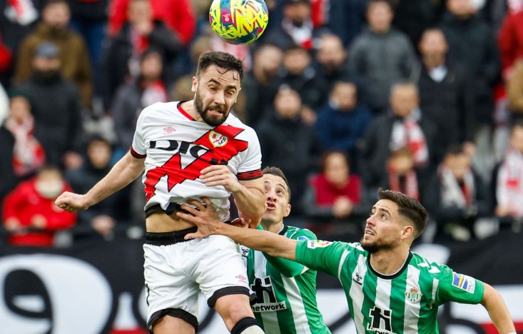 Soi kèo bđ La Liga Rayo Vallecano vs Real Betis chuẩn thắng